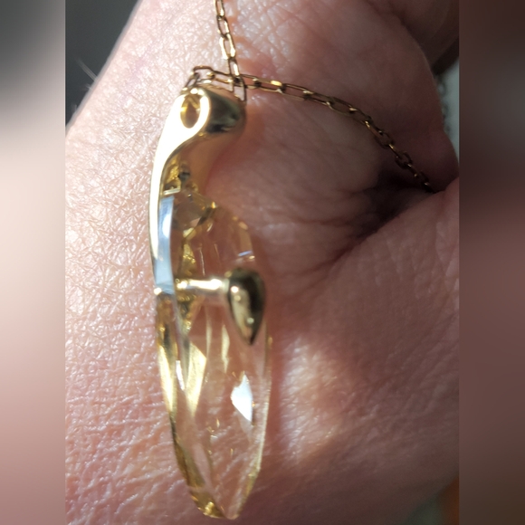 SWAROVSKI LARGE FACETED CRYSTAL GOLD NECKLACE SIGNATURE SWAN - Picture 3 of 11